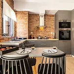 Mos Luxury City Suites - The Loft